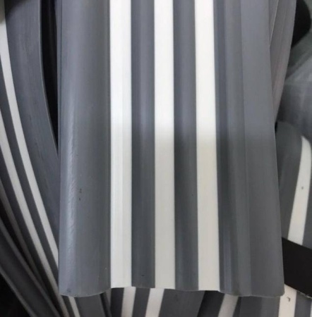 Привальный брус 90мм трех полосный (Серо-Белый)