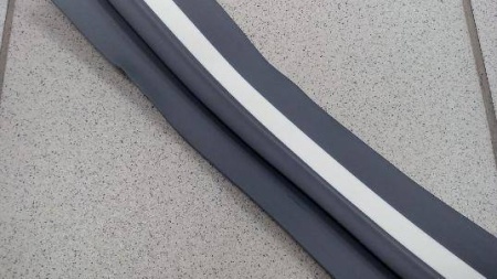 Привальный брус 80мм однополосный (Черно-Белый)